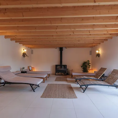 Po.spolu 4* Mokrovraty