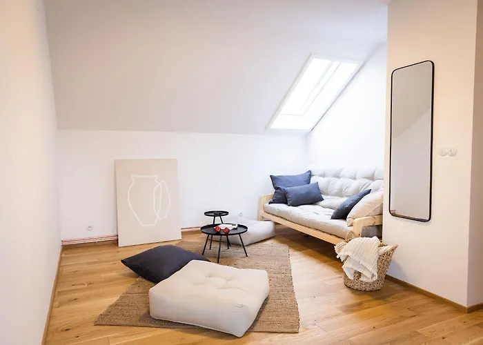 ホテル Po.spolu 4*