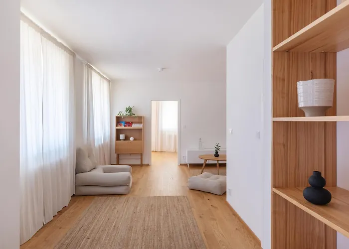 ホテル Po.spolu 4*